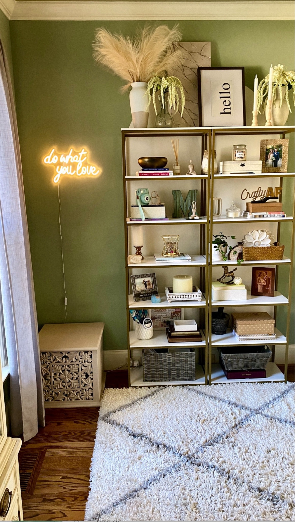 Found the perfect place for my “Do what you love” neon sign from Amazon. I hung it in my newly redesigned home office!

#LTKHome #LTKSaleAlert