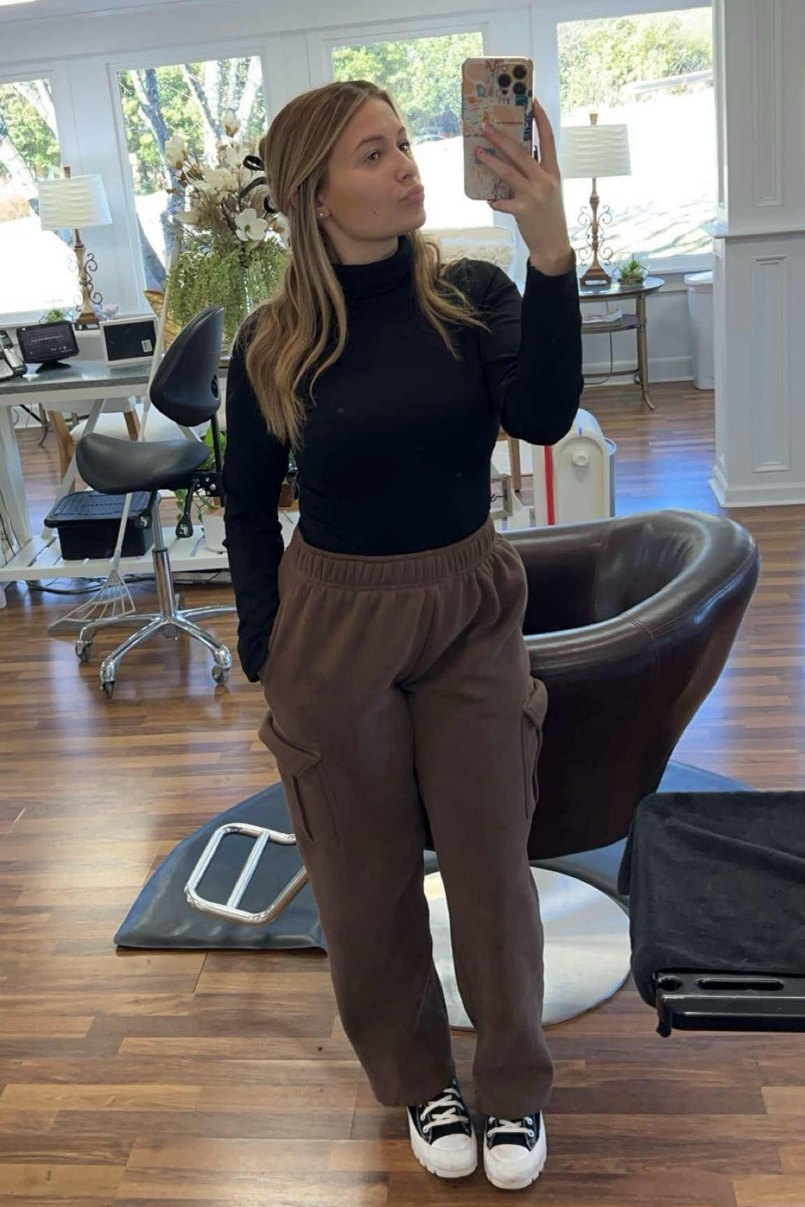 So comfy!!! Cargo sweats 🤎

#LTKbeauty #LTKstyletip