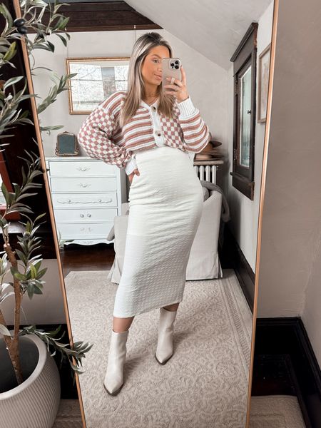 Bump friendly outfit. Checkered cardigan is from temu! TTS-wearing a medium. Skirt is part of an amazon set, wearing a medium in that too 

Maternity outfit


#LTKstyletip #LTKbump