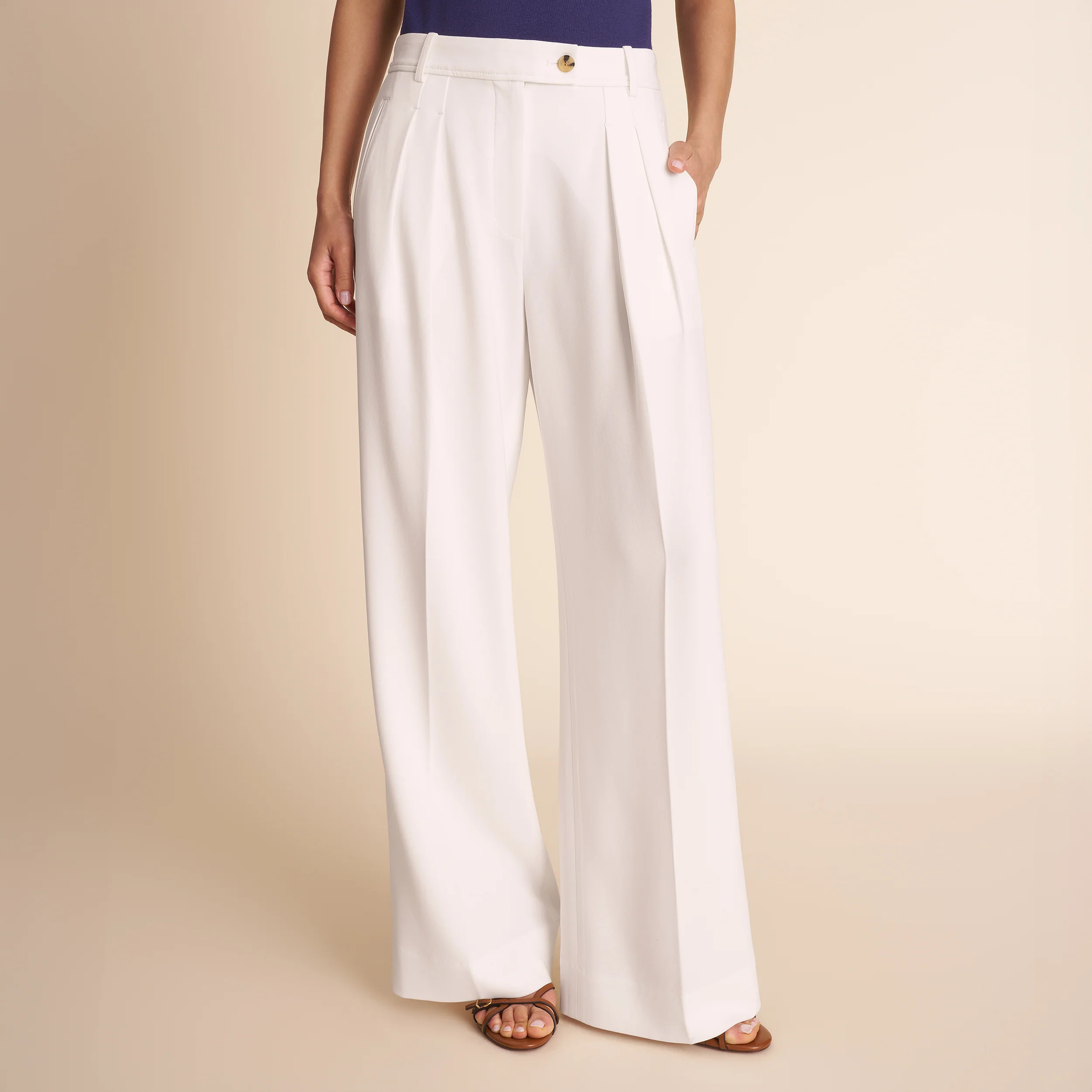 Bia Pleated Trouser - Everyday Crepe :: Ivory | MM LaFleur