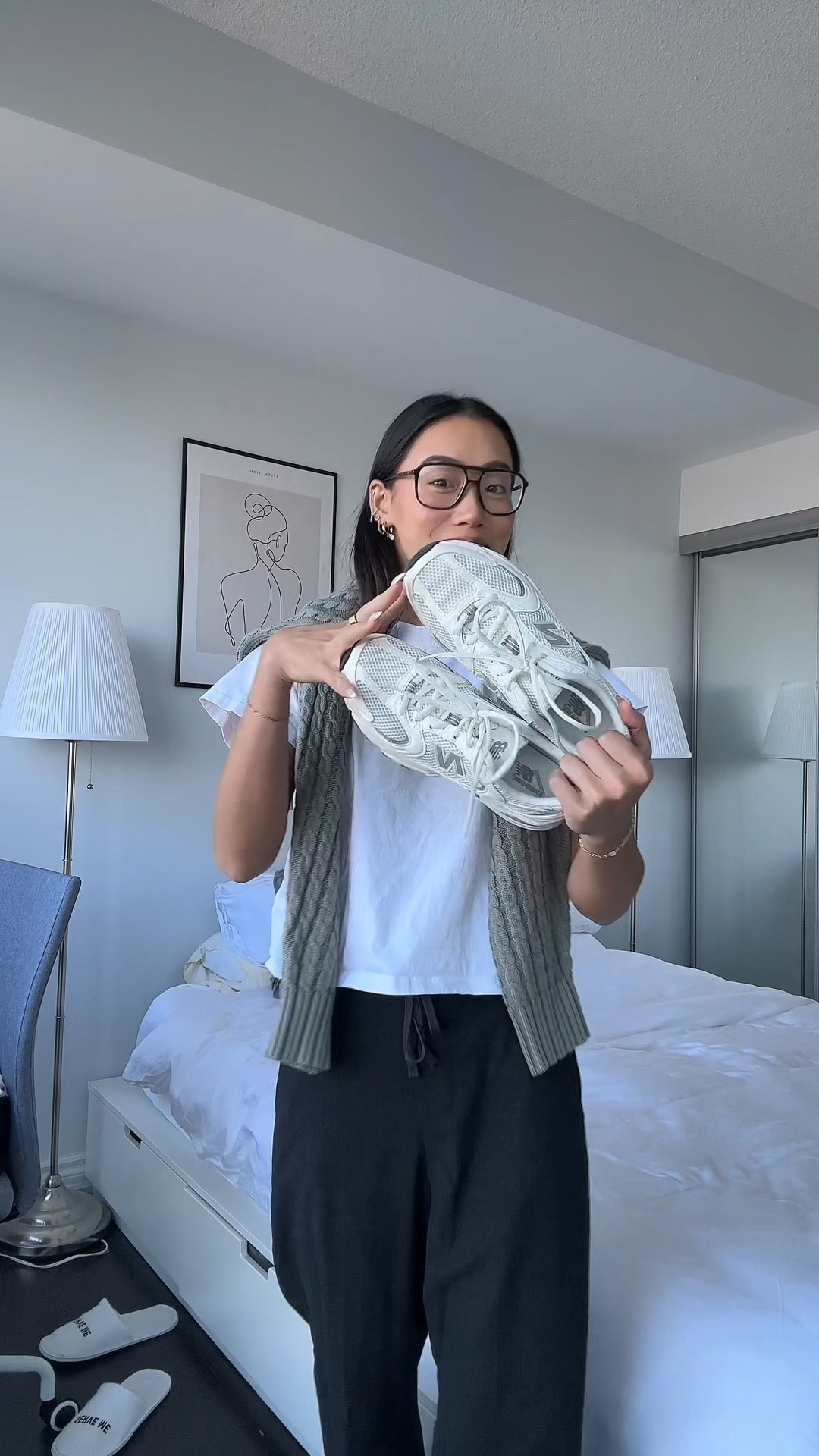 Comfy casual library outfit!

A couple of the products are sold out but I added something similar for the pants!



#LTKspring #LTKcanada #LTKworkwear