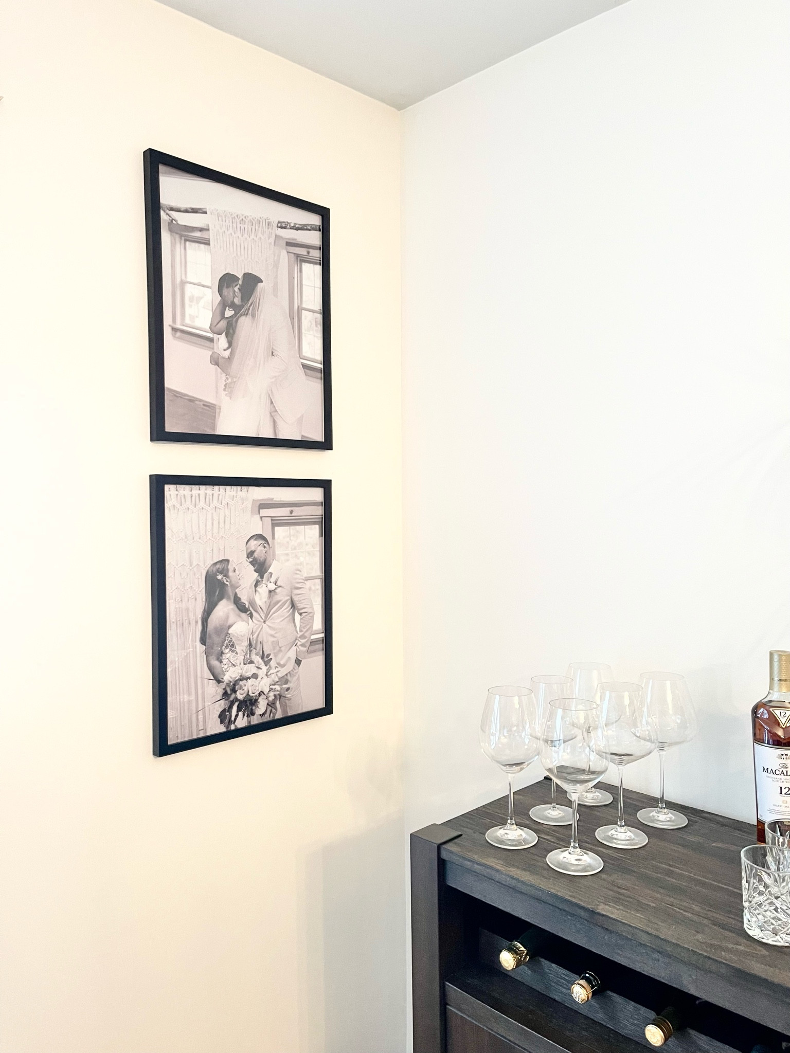 Photos / photo wall / simple frames / black and white 

#LTKhome #LTKfindsunder50 #LTKGala