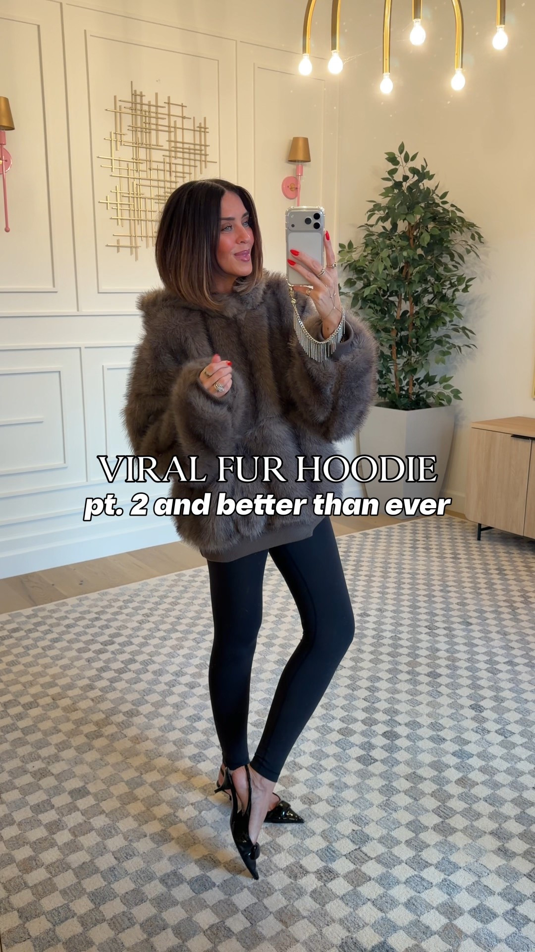 Faux fur hoodie - size L
Leggings - size 4



#LTKootd #LTKValentine
