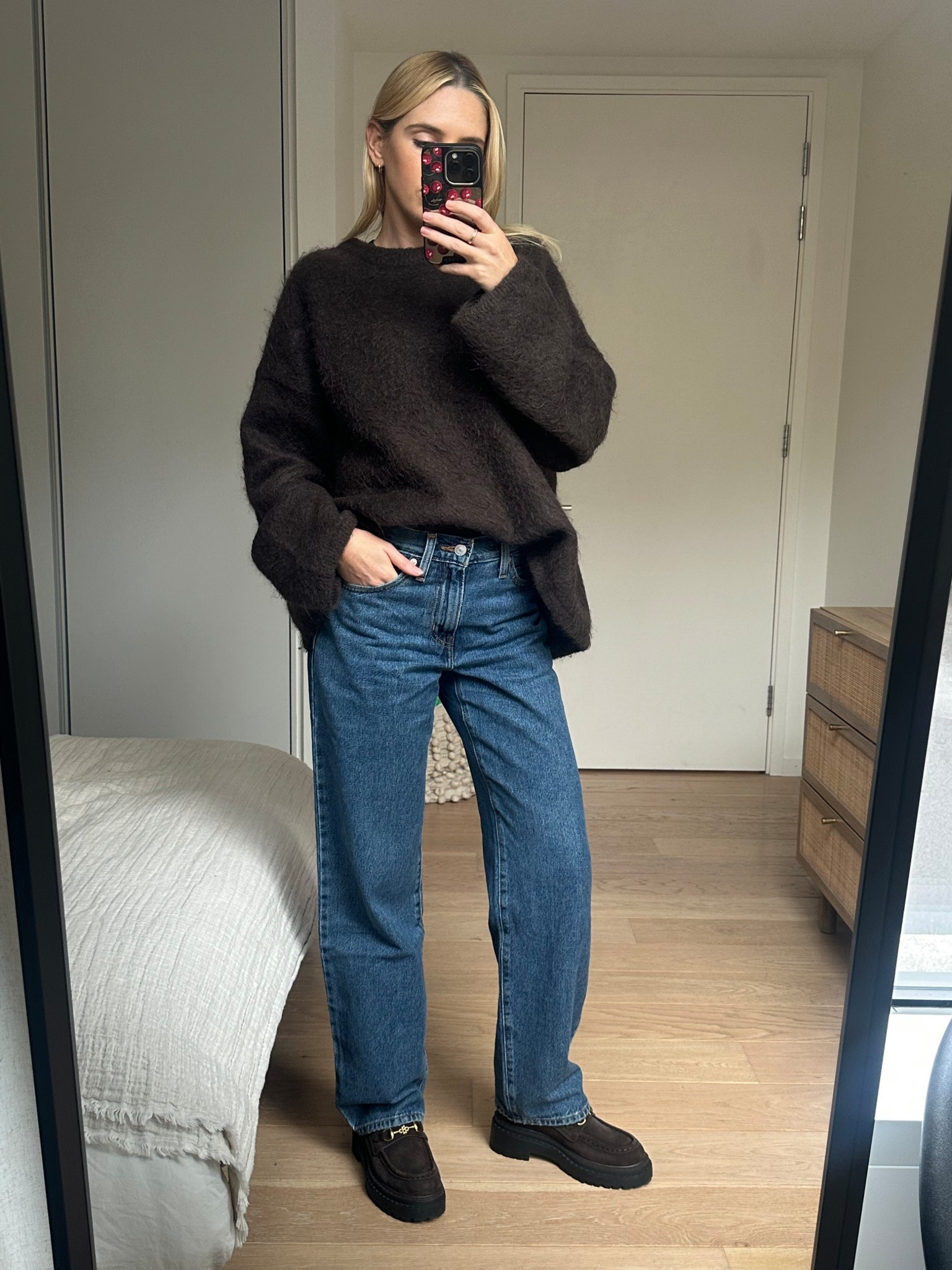 Wearing 25/31 in the jeans
XS in jumper 

#LTKautumn #LTKwinter #LTKeurope