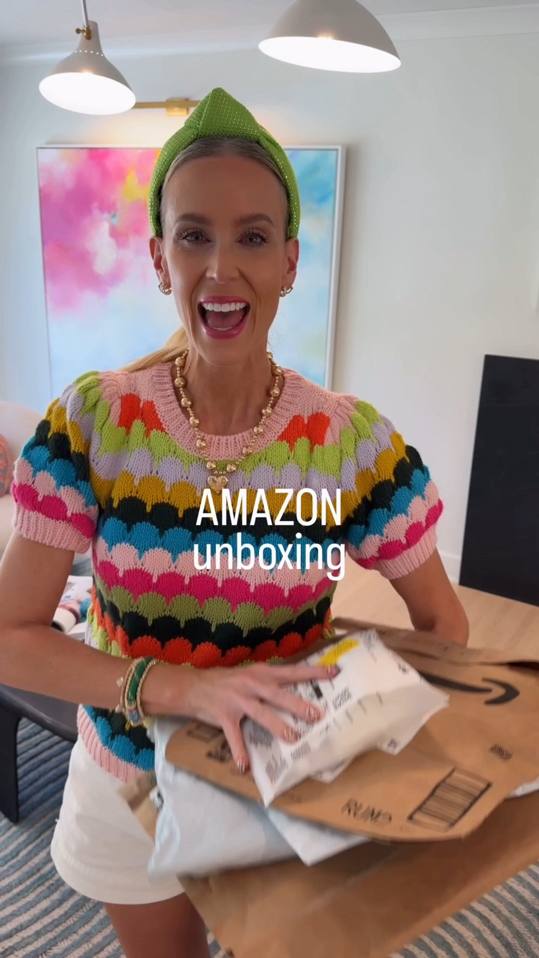 Amazon unboxing with the cutest gingham set, lace hem pants, white blouse, track shorts, and more!
