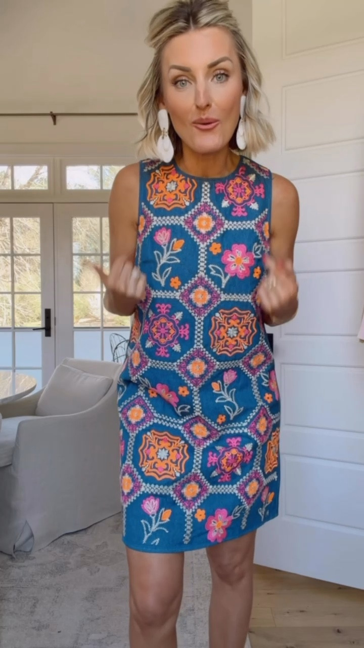 This dress has such a pretty pattern! I love the bold colors for spring & summer! This would also be so cute with a sweater tied over your shoulders! Wearing XS. 

Loverly Grey, Avara, Easter dress, spring dress, floral dresss

#LTKootd #LTKSeasonal