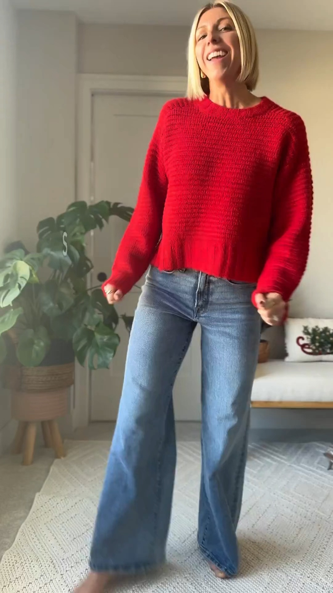 These amazing wide leg jeans are on sale! The high rise fit has a special, go-gap
Waistband design + flattering full length. These fit true to size 

#LTKCyberWeek #LTKHoliday #LTKWatchNow