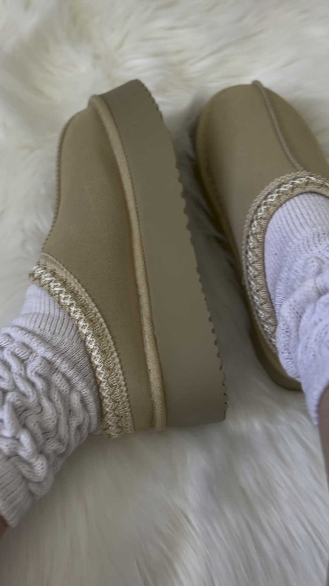 The comfiest platform shoe for under $60! 

#LTKshoecrush #LTKfindsunder100 #LTKVideo