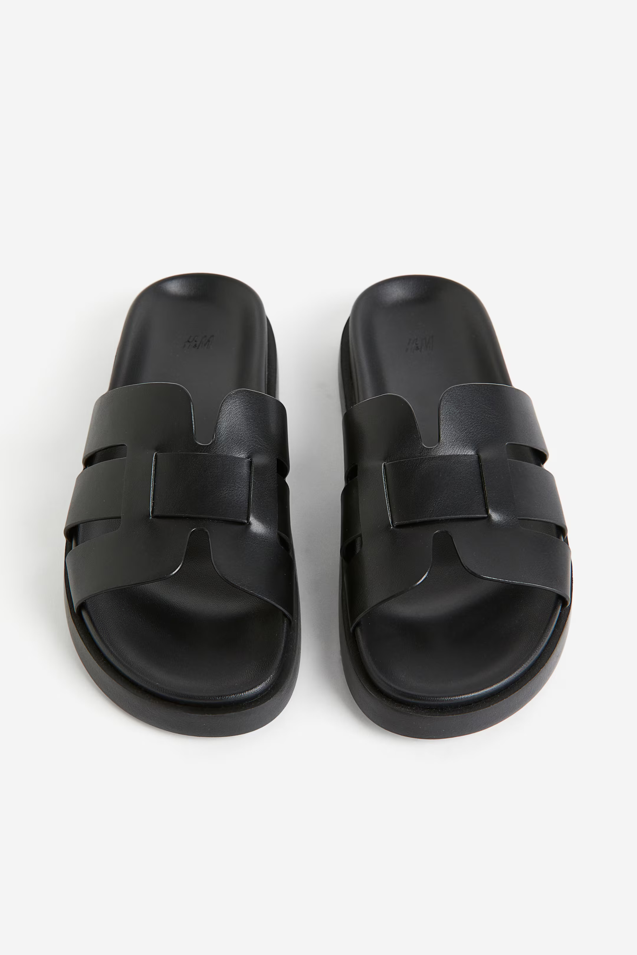 Slides | H&M (UK, MY, IN, SG, PH, TW, HK)