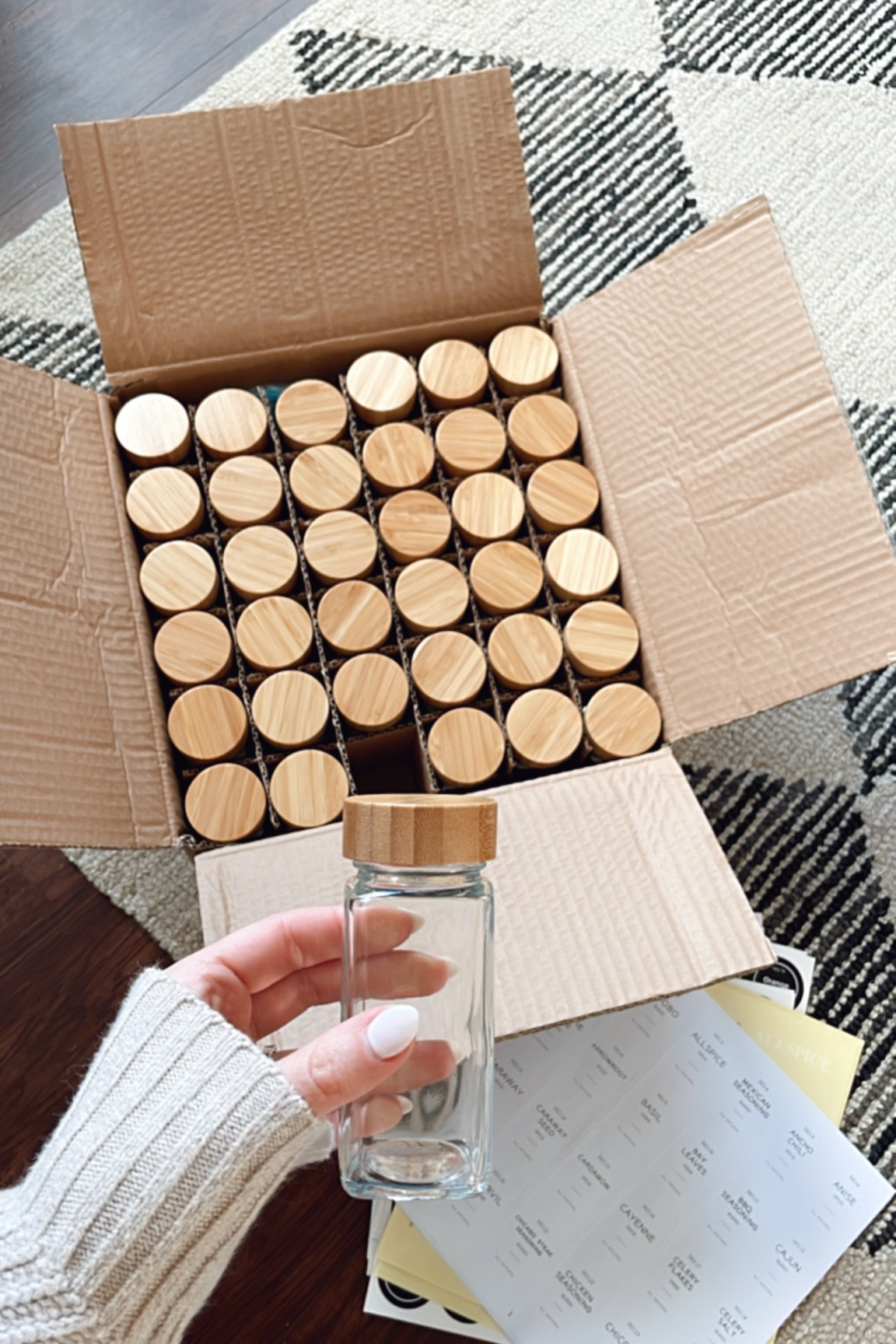 Amazon spice jars, glass spice jars with wooden lids, aesthetic kitchen, organized kitchen, cabinet organizers, drawer organizers

#LTKhome #LTKFind #LTKunder100