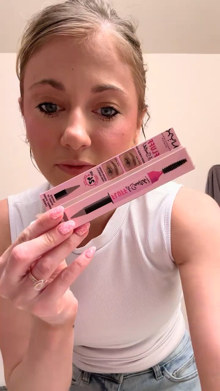 First impression of the NYX Professional Makeup Fluff & Snatch Brow Powder Pen… and I gotta say 👀 I’m impressed. Easy to use, natural looking, and gives that fluffy brow look without trying too hard 🤎 #nyxcosmetics #fluffandsnatch #browtok #drugstoremakeup #makeupfinds 

#LTKdayinmylife #LTKBeauty #LTKgrwm