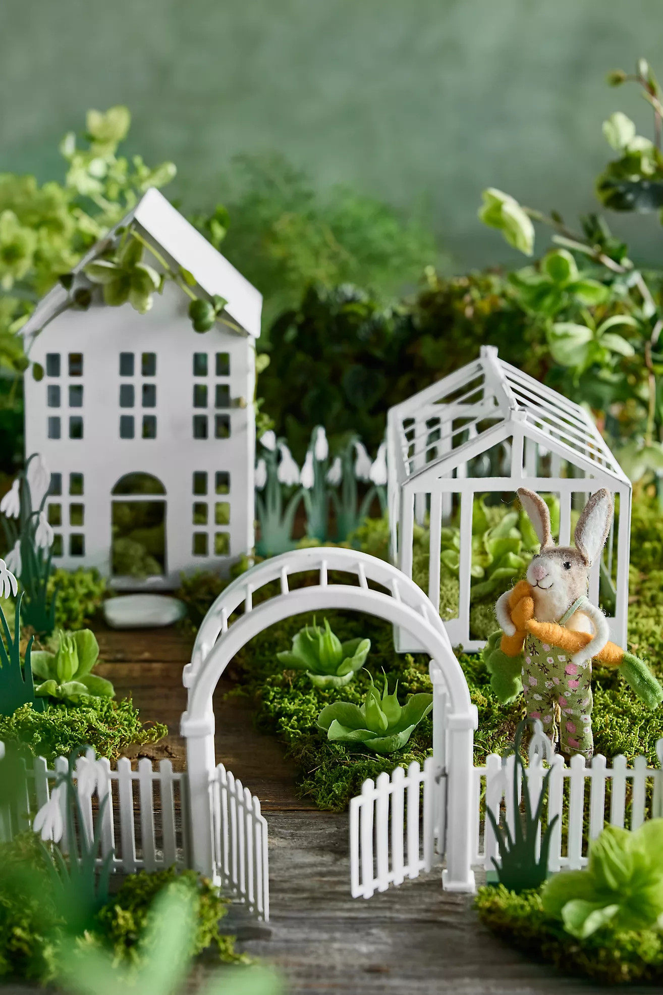 Concordville Spring Greenhouse | Terrain