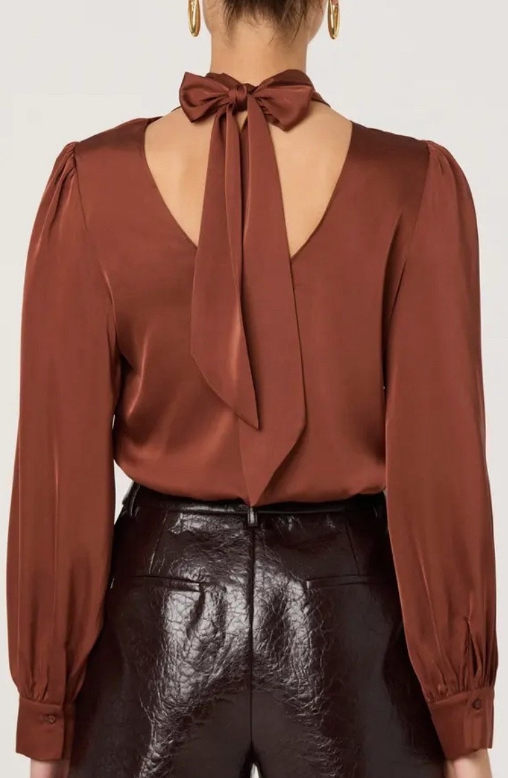 Cute top


#LTKFindsUnder100 #LTKHoliday