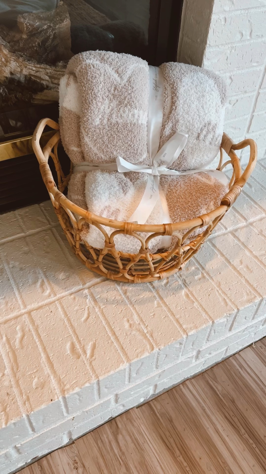 Mama blanket mama must have breast feeding home comfort 

#LTKsalealert #LTKfamily #LTKGiftGuide