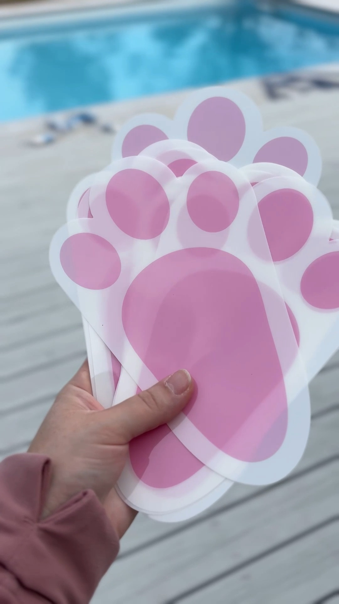 These mess-free bunny footprints are my ultimate mom hack!
No powder, no sticky residue, & zero cleanup 🙌🏼
I used to do the flour footprints every year… never again 😅
These peel right up + even worked perfectly on our deck outside!

Such an easy way to make Easter feel magical without the mess ✨

Comment “Hop” & I’ll send you the link 🫶🏻












.
.
.
.
.
.
#easterfun #easteregghunt #easterbunny #messfreefun #easter 


#LTKmomlife #LTKKids #LTKSeasonal