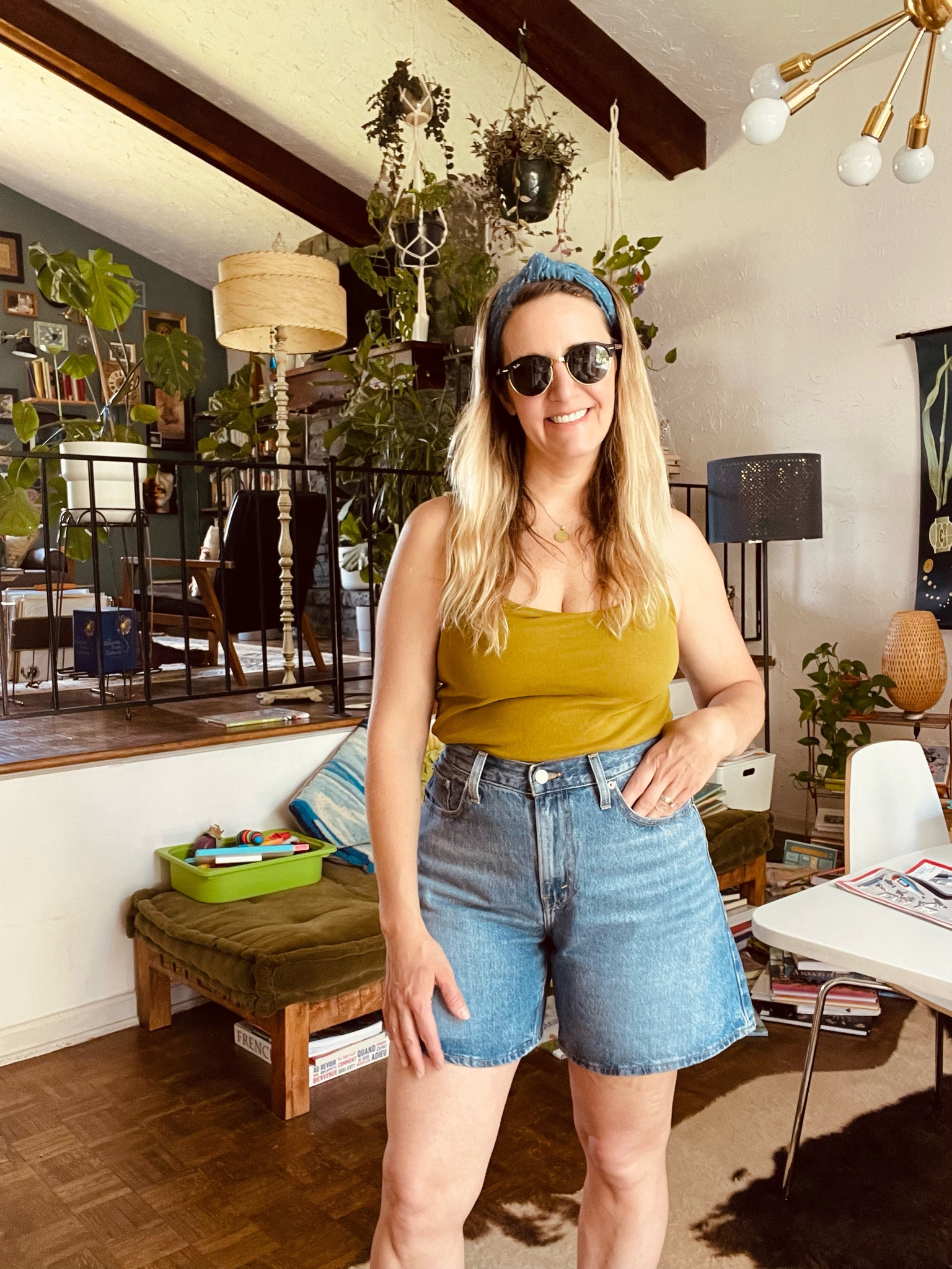 Every year I look for the most 90s Jean shorts possible!! These are it !!!jennifer Aniston circa 1998

#LTKSeasonal #LTKfindsunder100 #LTKFestival