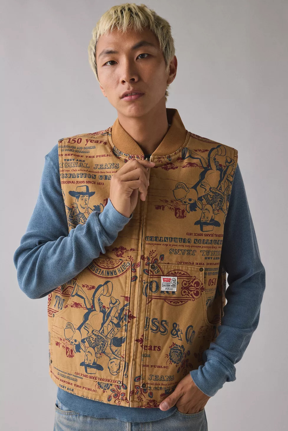 Levi’s® X Toy Story Allover Print Vest | Urban Outfitters (US and RoW)