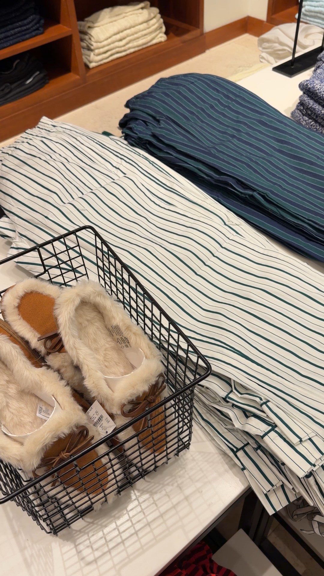 J.Crew PJ’s 60% off today. Men and women 



#LTKHoliday #LTKOver40 #LTKGiftGuide