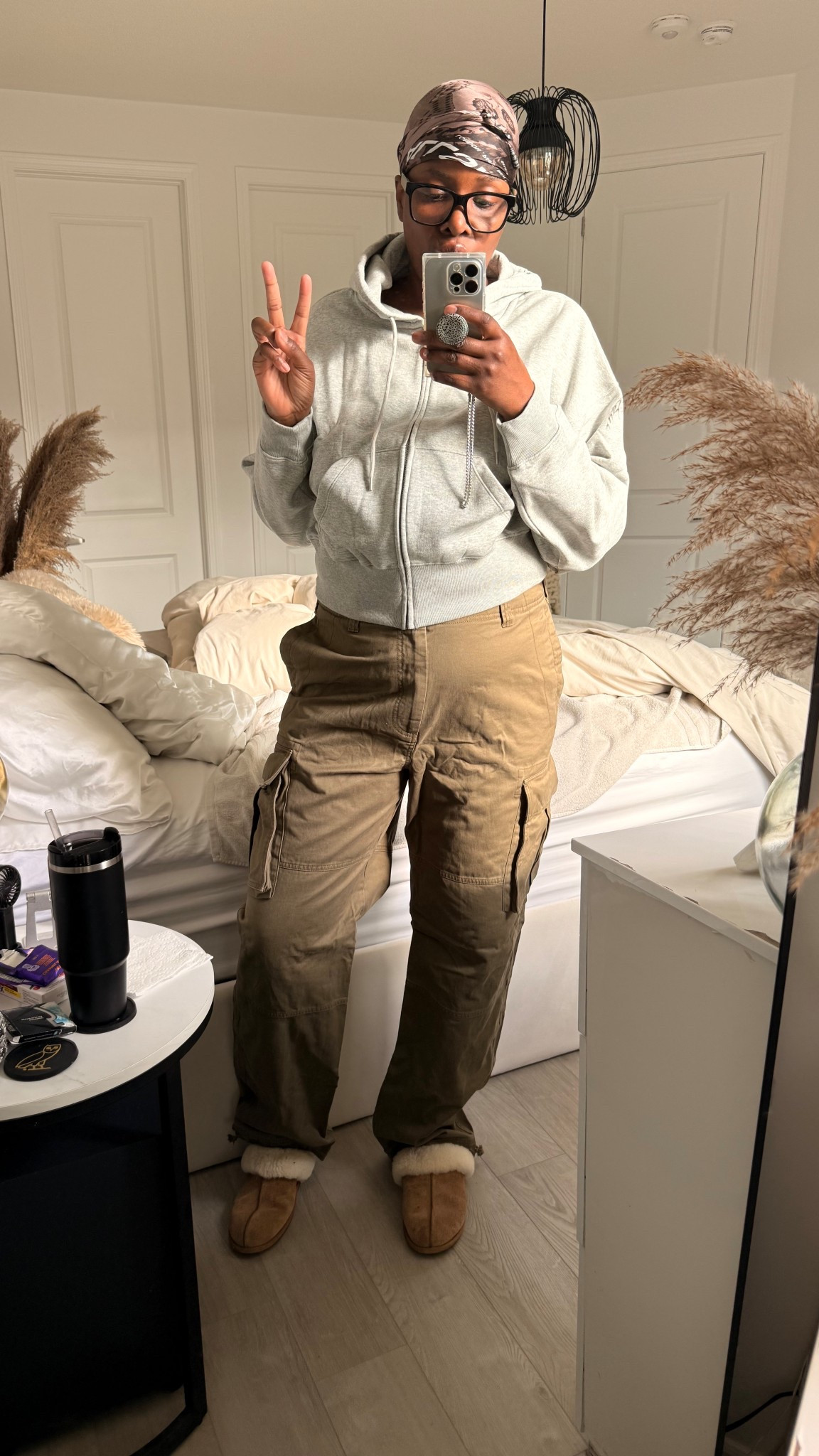 Gap vintage zip-up, Old Navy ’94 cargos (sold out) smh...but they’re so good 🤎

#LTKstyletip #LTKfall #LTKcanada