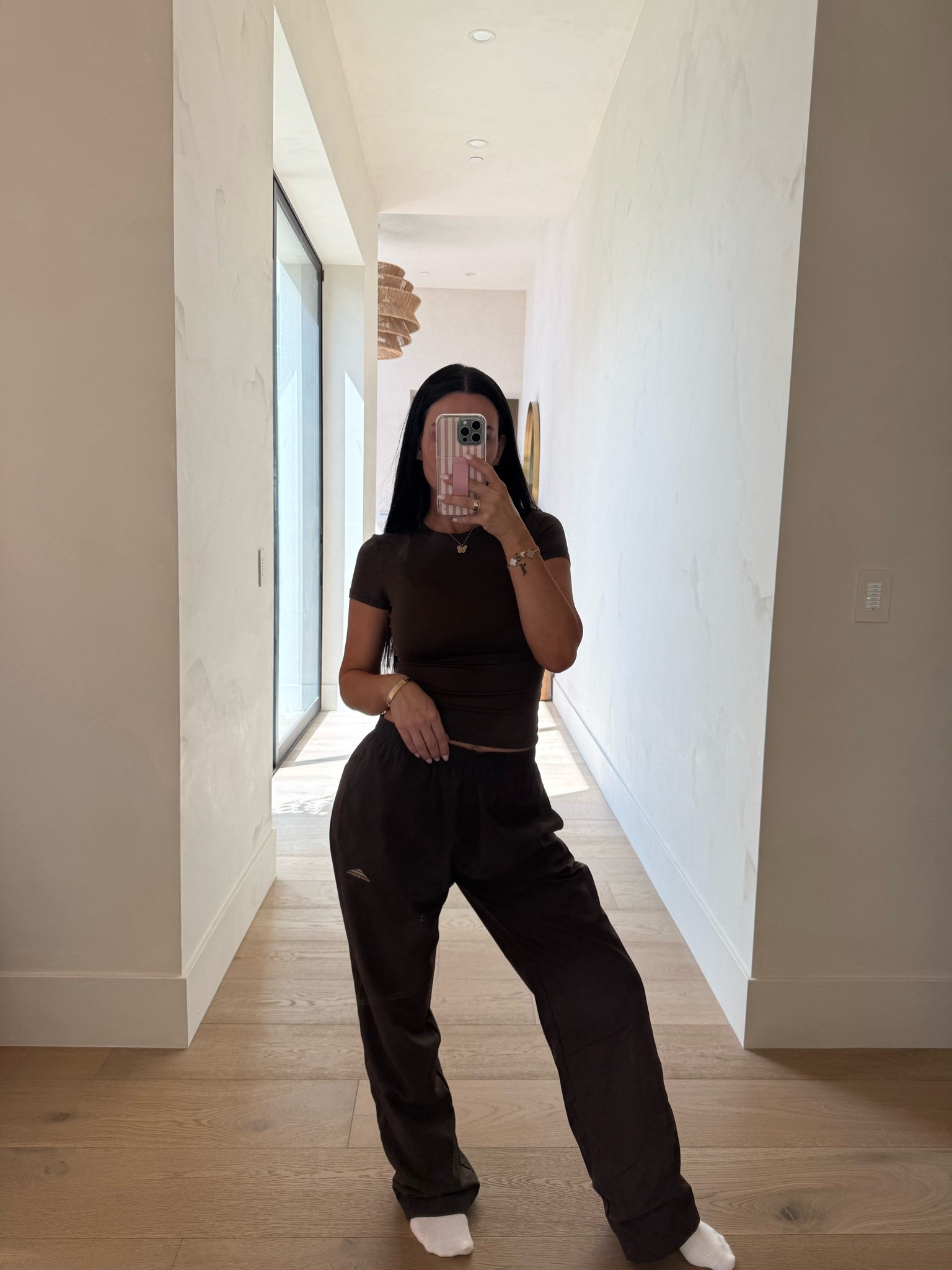 comfy ootd 🐻





Joah Brown