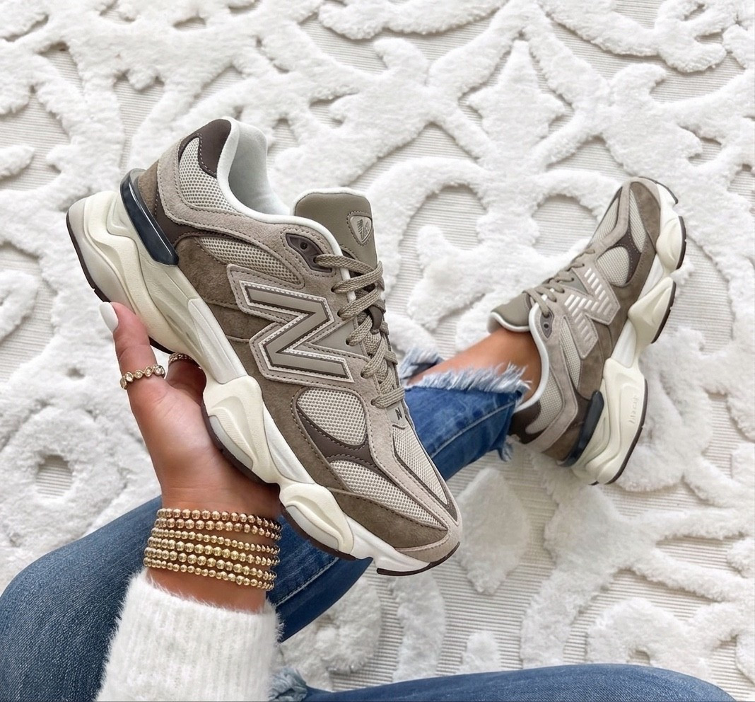 New balance 9060 sneakers go down a half size 