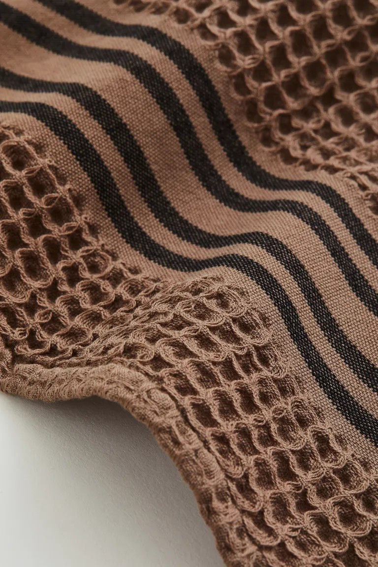 Waffled Tea Towel | H&M (US + CA)