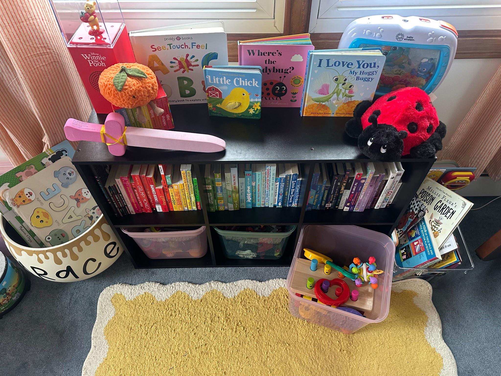 Spring toy and book rotation for baby girl 🌈🌷 
Play room
Kids room
Toy organization 


#LTKmomlife #LTKBaby #LTKHome