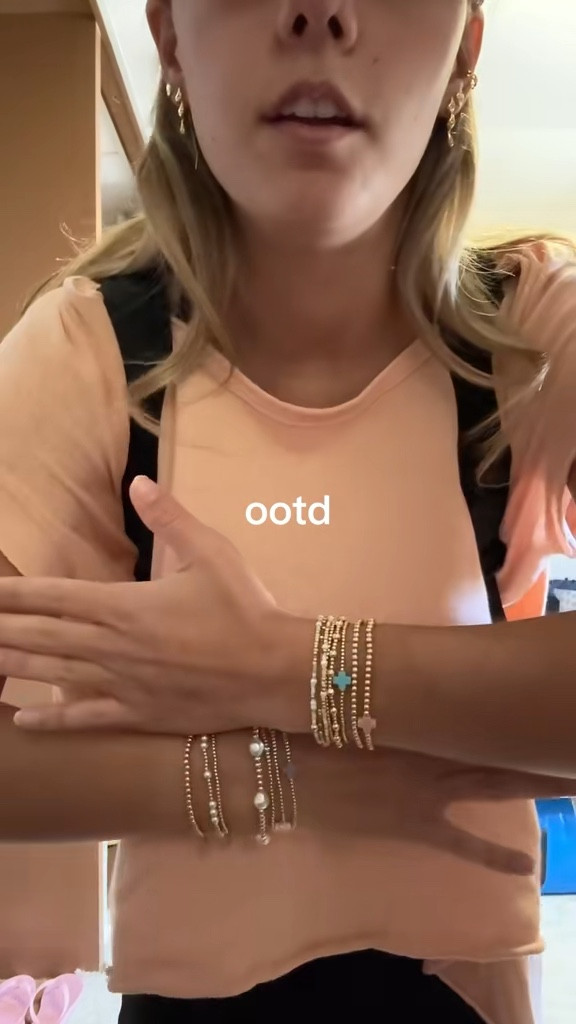 ootd! 

#LTKWatchNow #LTKFindsUnder50 #LTKStyleTip