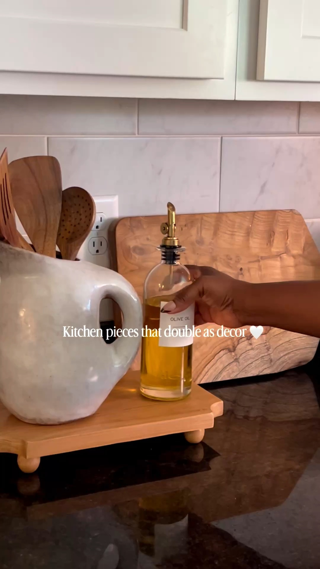 Little kitchen pieces I use every day but also love looking at 🤍
#kitchen #kitchendecor #homedecor #warmandcozy #decorpieces

#LTKHome #LTKU
