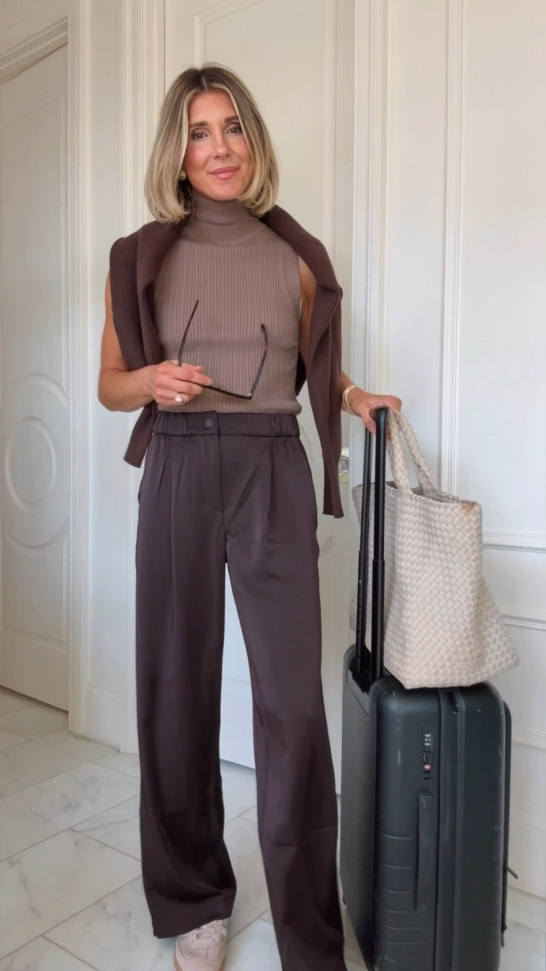 Airport outfit that isn't sweatpants. I'm weeding size xs 

#LTKTravel