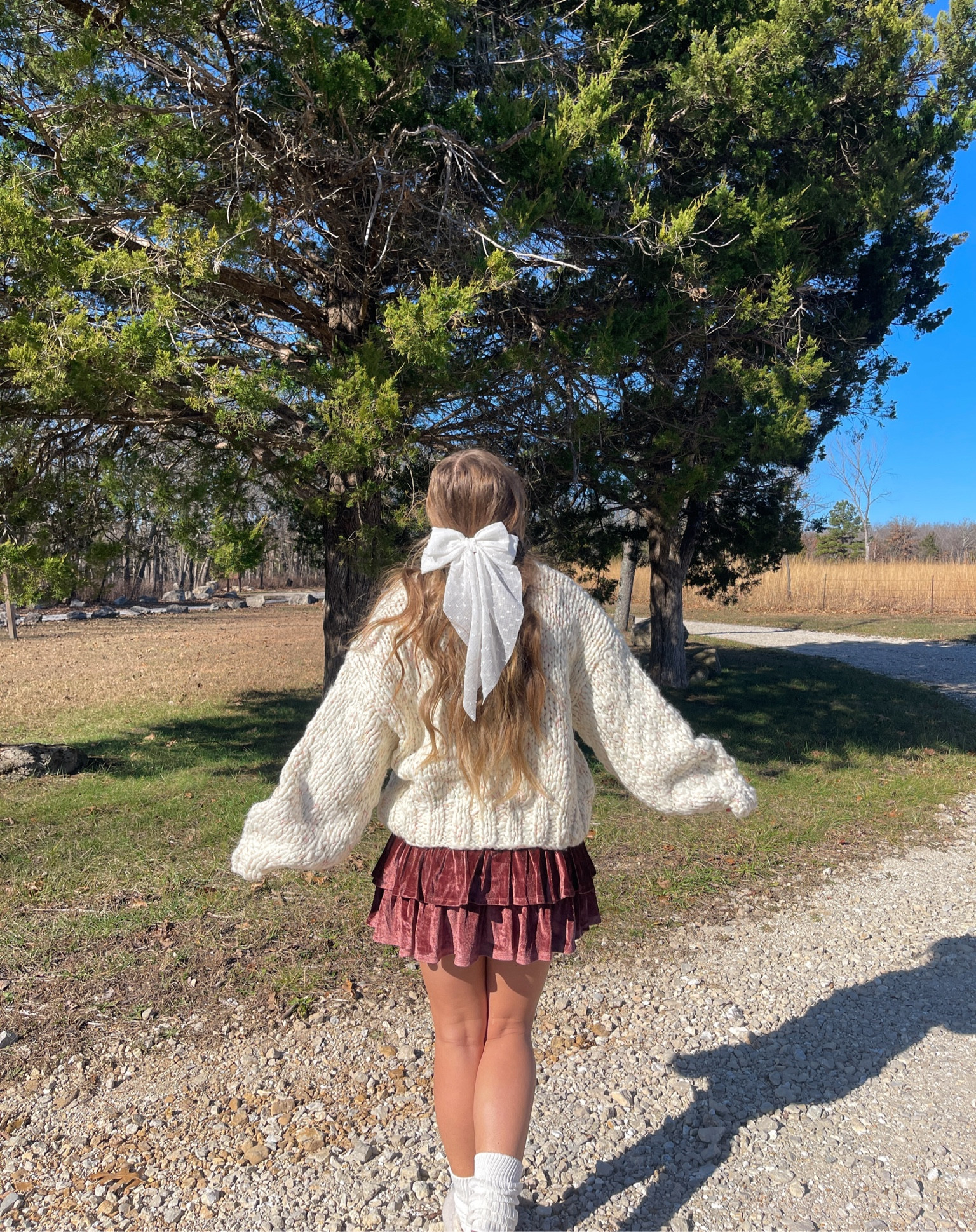 Girly winter outfit ❄️🎄🎀✨

#LTKHoliday #LTKStyleTip #LTKSeasonal