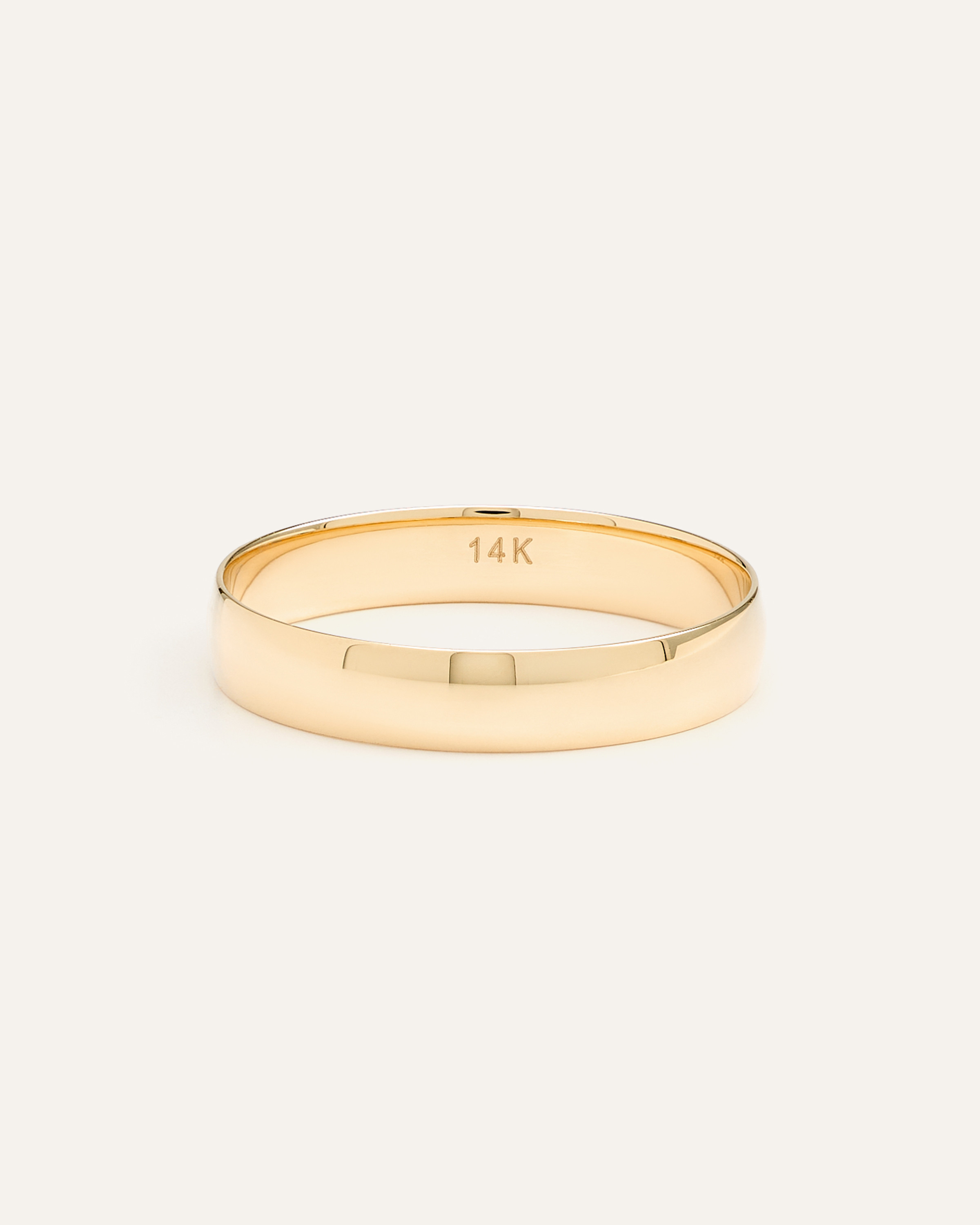 Quince | 14K Gold Lightweight Round Edge Band Rings in Yellow Gold, Size 9.5 | Quince
