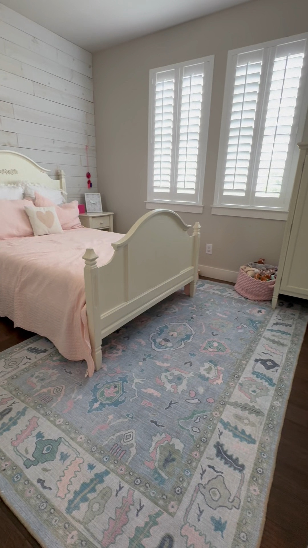This is the little (big) girl room of my dreams. The rug, the armour, the rug, the blush and ivory tones. The rug, the rug the rug by @famerugs.

I am blown away by how much new paint and a new rug can transform a space. This one by #famerugs was the PERFECT color scheme too! And the quality is amazing, it’s actually the nicest rug in our house now lol. We kept everything else the same, just jumbled around her furniture to exactly where she wanted it. 

BUT I was not prepared for how bittersweet this was seeing all the toys go away, she even said we can put the dollhouse somewhere else so she can have more space. I love it so much but more importantly, Olivia loves it. Her first night sleeping in there she said “I just feel so different, maybe because I’m sleeping in a new spot?” #famepartner

#LTKSaleAlert #LTKFamily #LTKHome