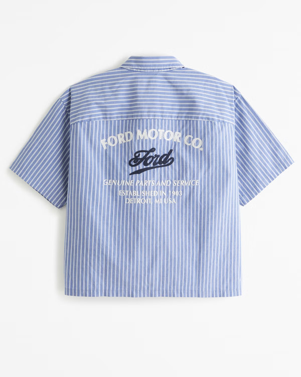 Men's Short-Sleeve Cropped Workwear Graphic Button-Up Shirt | Men's Tops | Abercrombie.com | Abercrombie & Fitch (US)