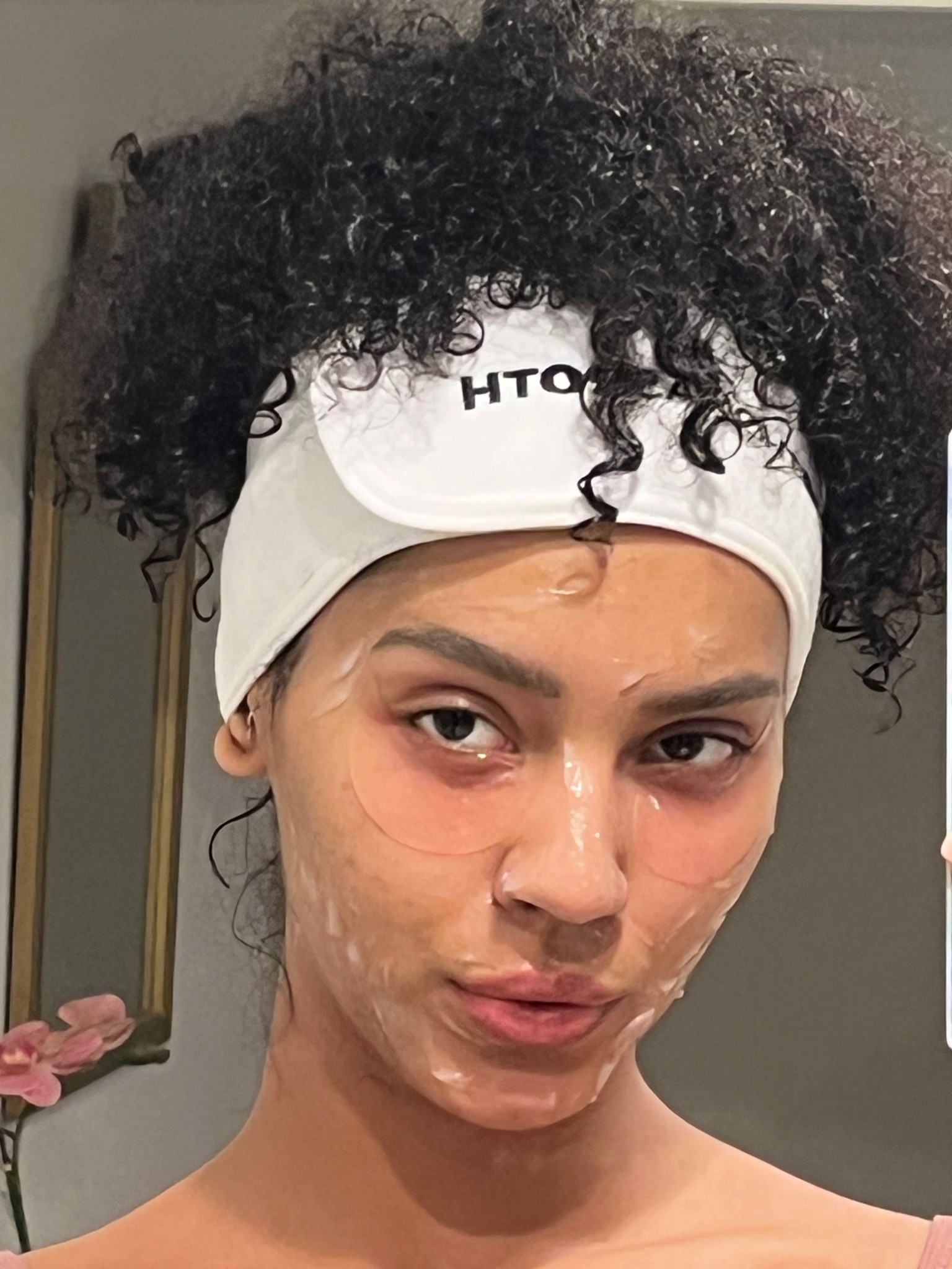 Self love eye mask and face mask type of night 🩷

#LTKBeauty #LTKFindsUnder50 #LTKU