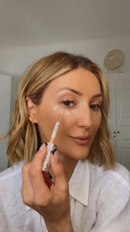 My favorite concealer is 30% off with free shipping! 

Tarte ultra creamy shapetape concealer shade 22N 
Tarte glow wand shade sunbeam 

I love to mix these two to get a bright yet natural under eye 

Spring beauty 
Beauty favorites 
Beauty finds 
Wedding guest 
Easter 
Vacation makeup 

#LTKsalealert #LTKSpringSale #LTKVideo
