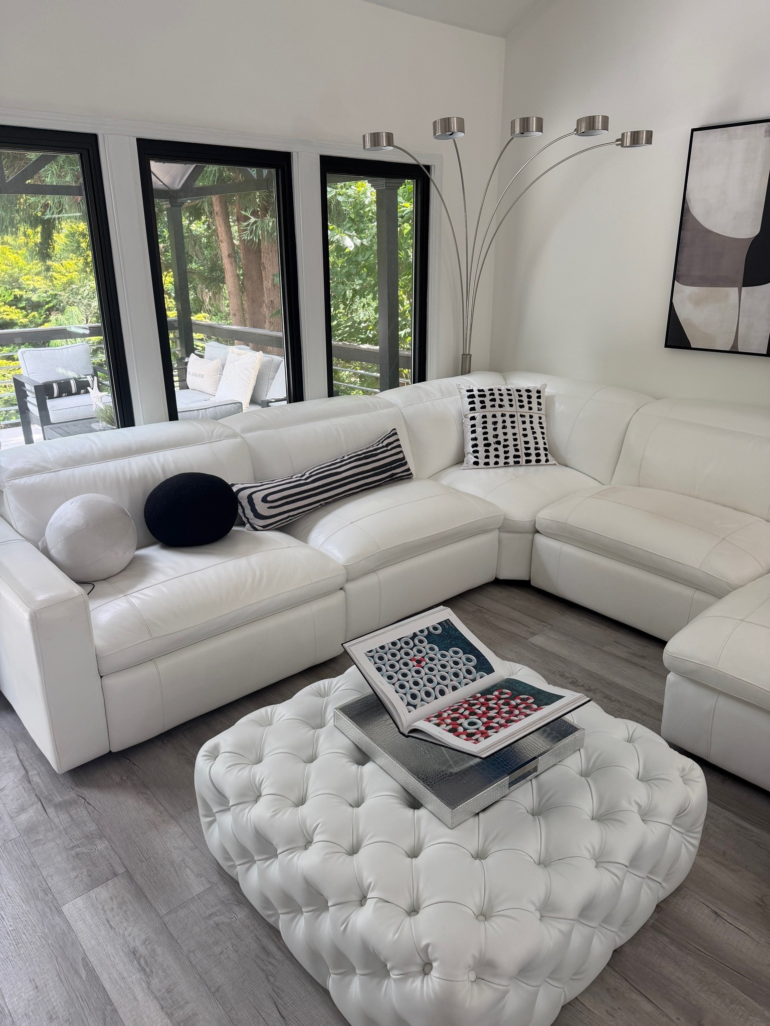 Living room details

#LTKdayinmylife #LTKSeasonal #LTKHome
