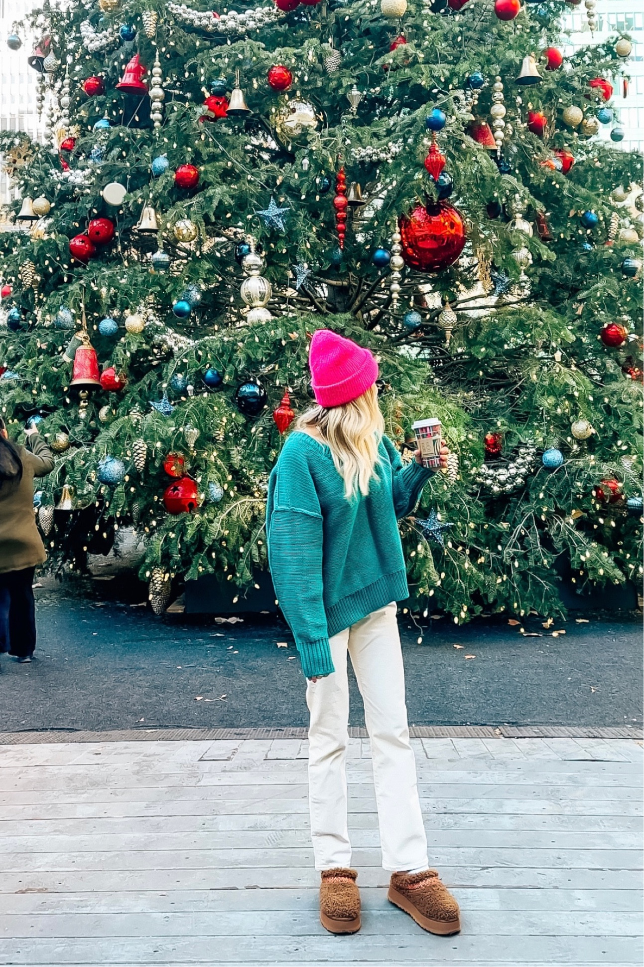 Denim runs tts and sweater is oversized. Wearing 24 and size XS. Uggs and similar on amazon, and beanie linked 

#LTKSeasonal #LTKHoliday