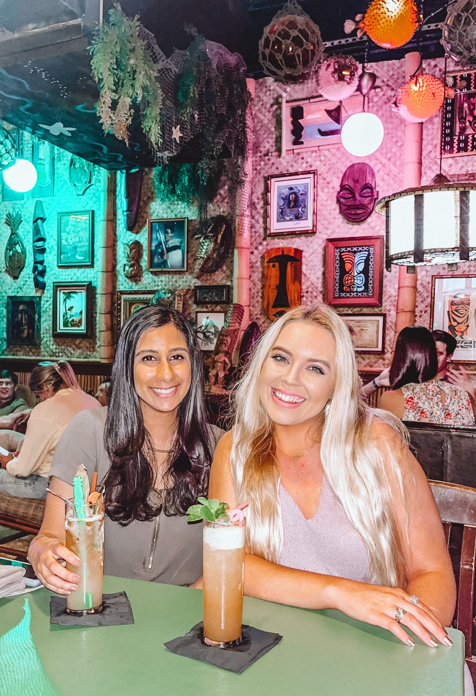 My money don’t jiggle jiggle, it folds. I like the drinks at swizzle swizzle, for sure🍹

Free People, Revolve

#LTKsalealert #LTKSeasonal #LTKunder50