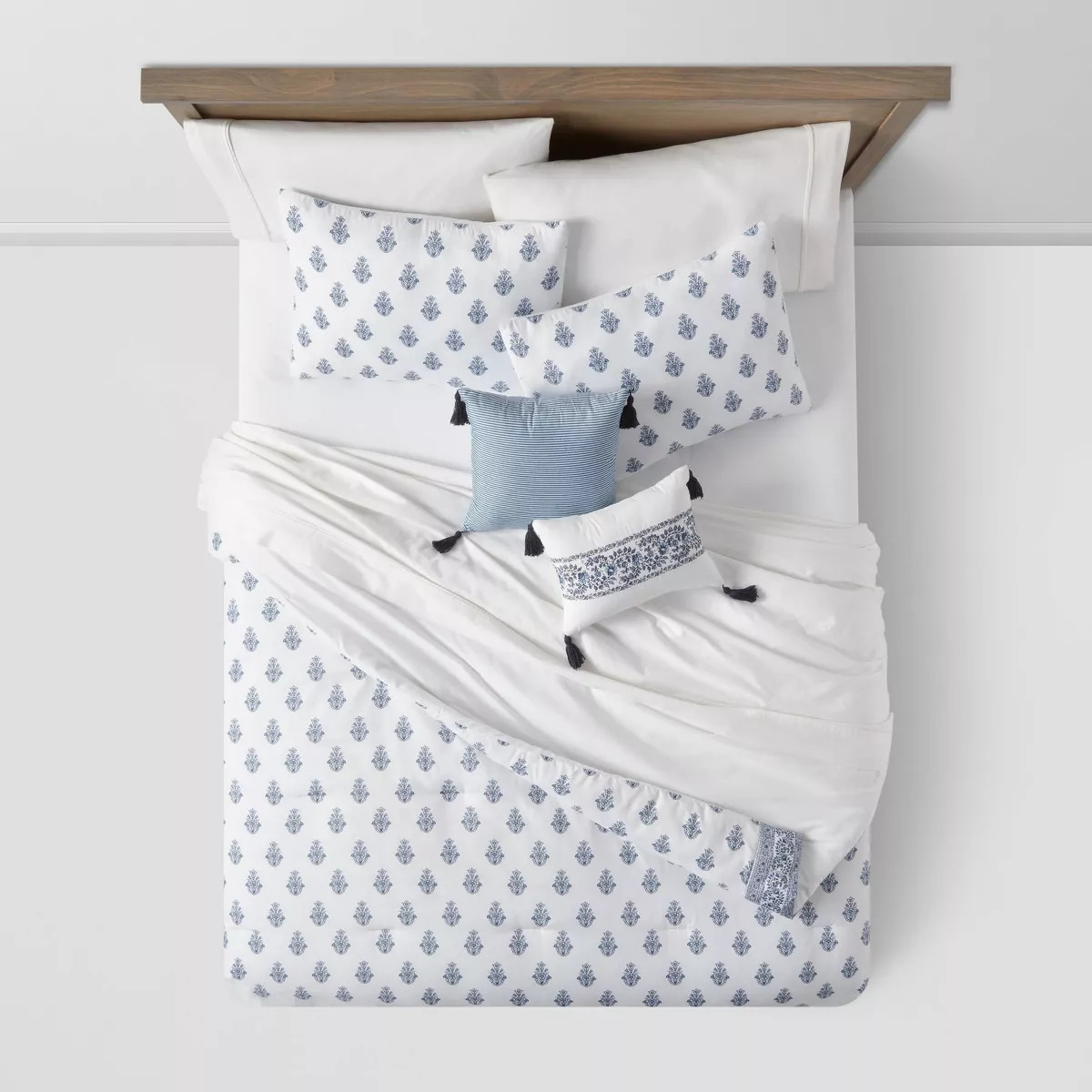 5pc Block Print with Border Comforter Bedding Set White/Blue - Threshold™ | Target