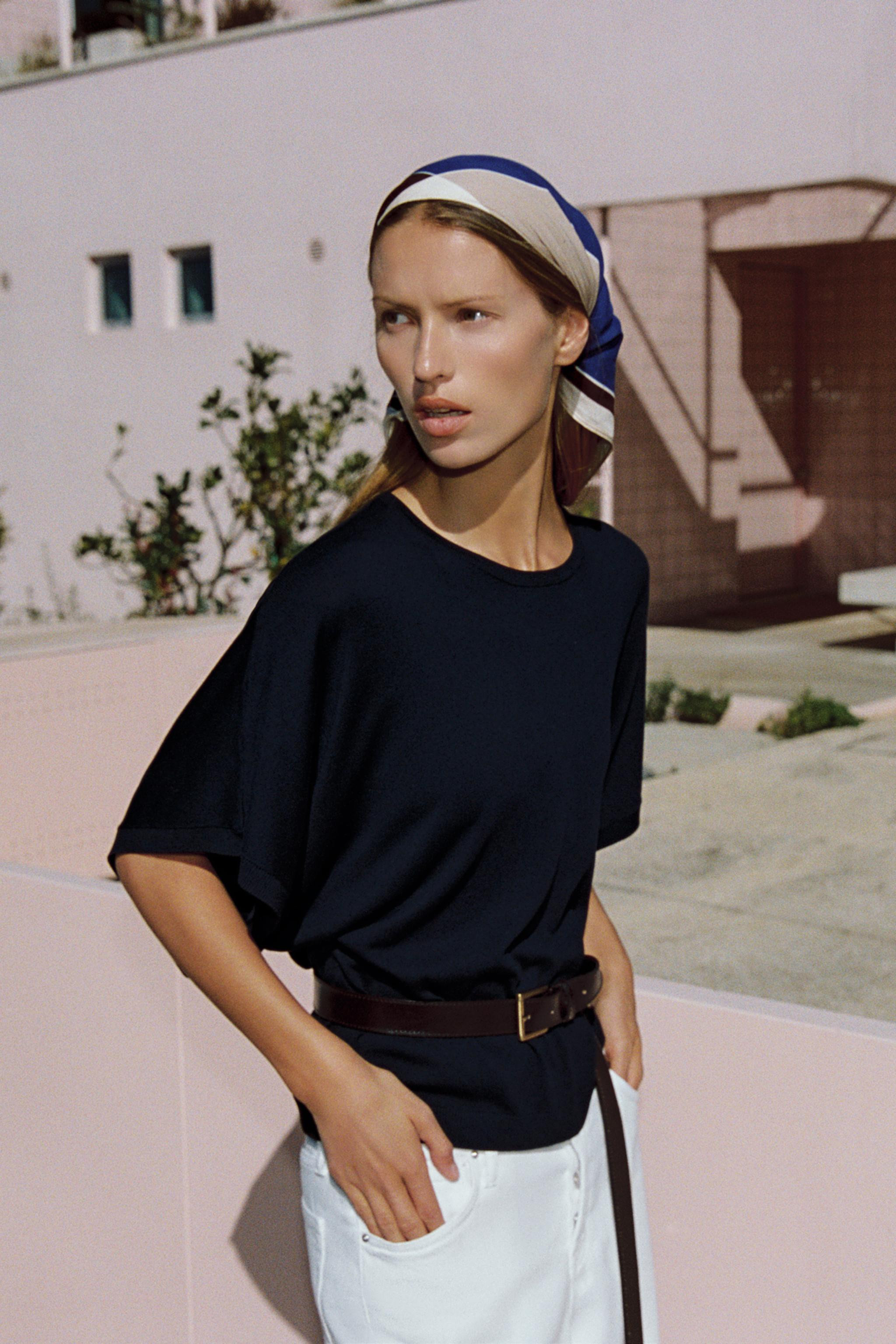 100% VISCOSE PRINTED SCARF | Zara US