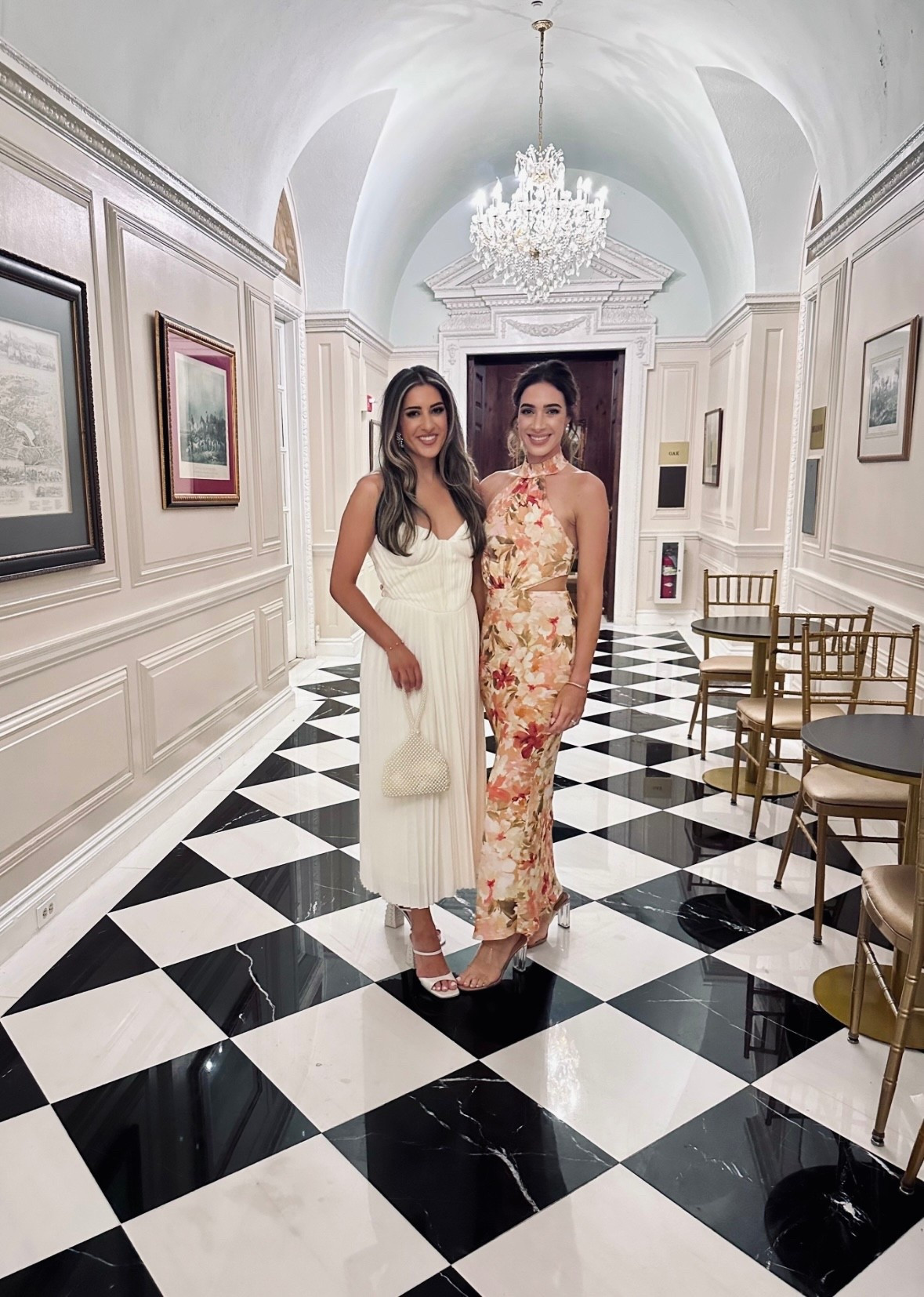 Sharing some of my favorite outfits from the wedding weekend last year! 
#RehersalDinner #Bridetobe


#LTKWedding #LTKItBag #LTKBeauty