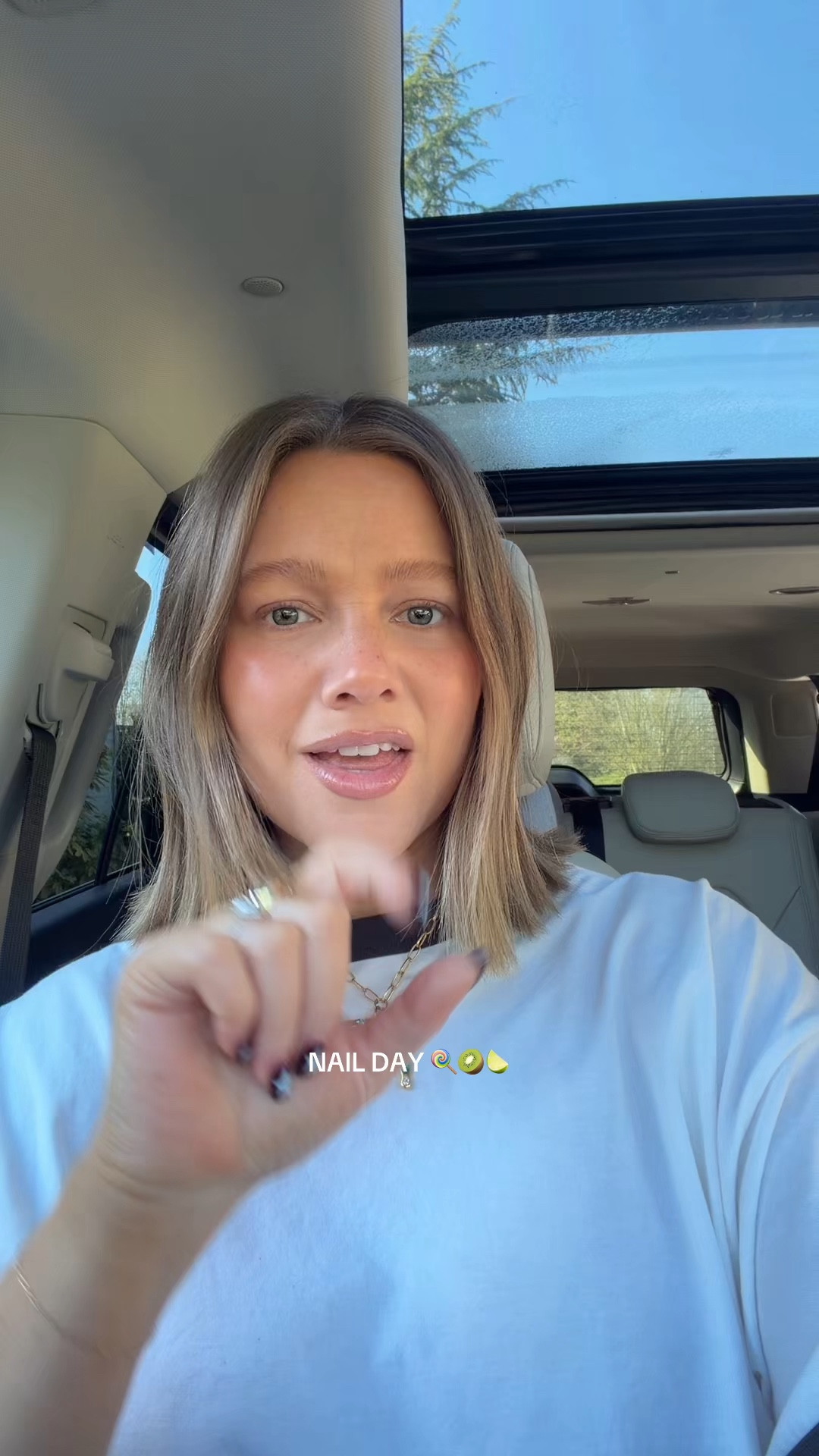 Necklace code: BRE20

#nailday #shorthair #bresheppard #daydreamerla #tshirt #bumpstyle