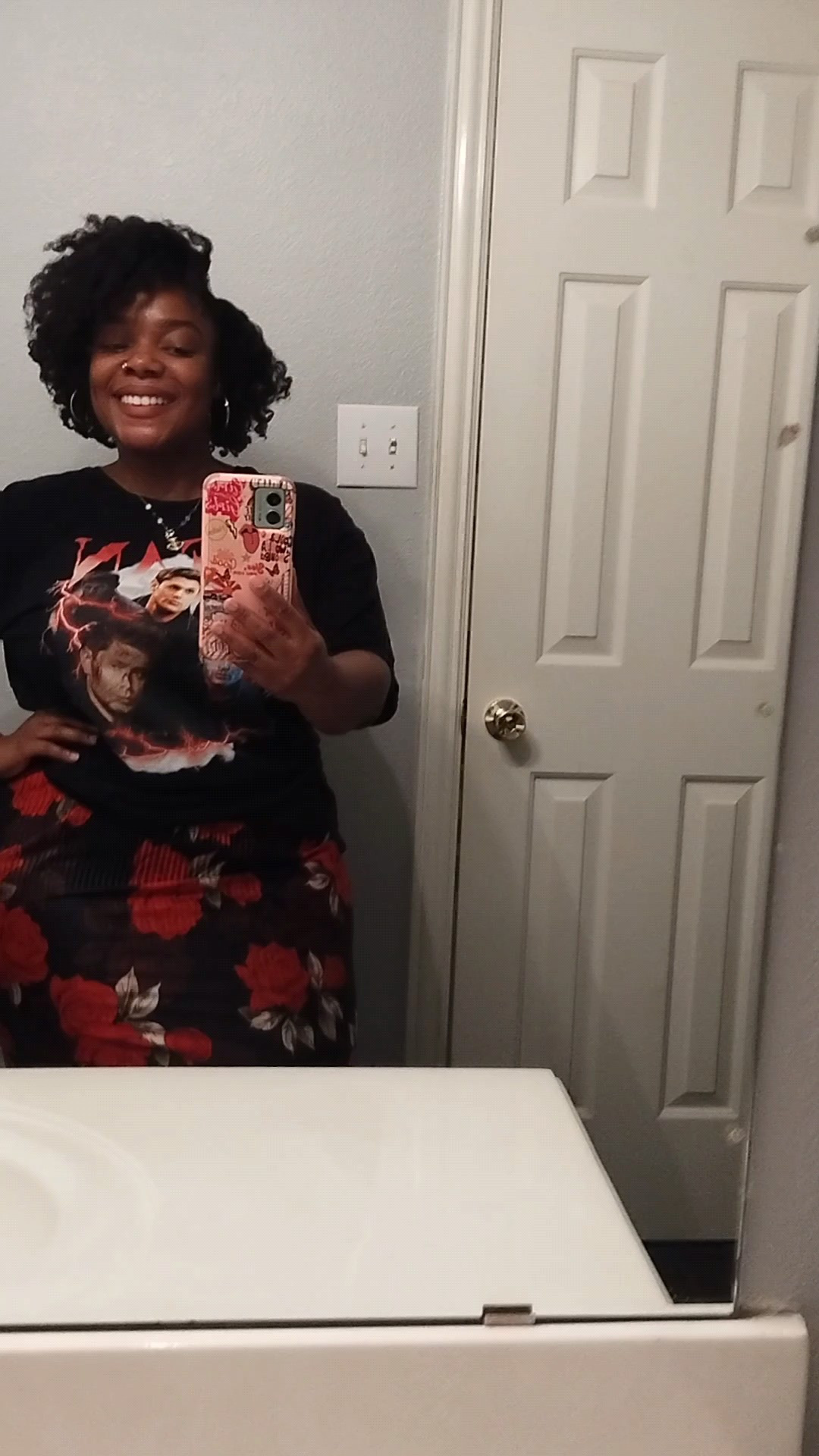 Today is one of those days where I got up and got dressed. Destination? The movies.🎬 I kept it edgy, feminine, romantic and slightly 90s. My go-to for when I don't know what to wear is a graphic tee with a form-fitting skirt. Fluffy hair is a must too.🫶🏾😄

#LTKgrwm #LTKMidsize #LTKootd