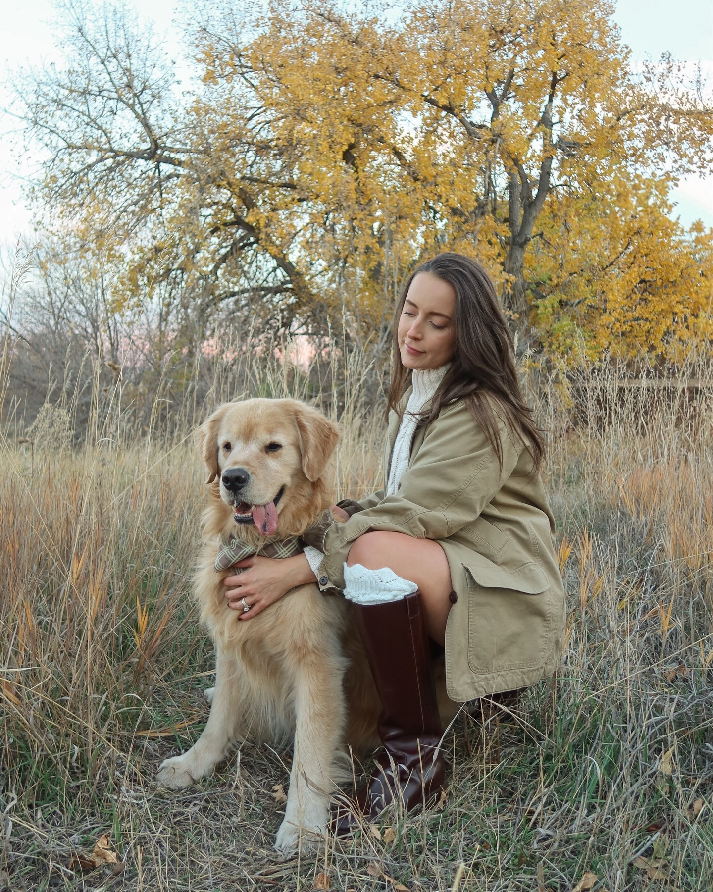 George is too cute to be Ai 🧸🍂 I saved the best photo for last…
.
.
.
Fall outfit, fall aesthetic, autumn style, brown corduroy outfit, barn coat, easy outfit, neutral outfit aesthetic, Pinterest outfit, Pinterest girl, trending outfit, trending ootd photos, aesthetic edit, #pinteresting #falloutfit #autumnoutfitideas #goldenretriever #georgejoins #sezanelovers