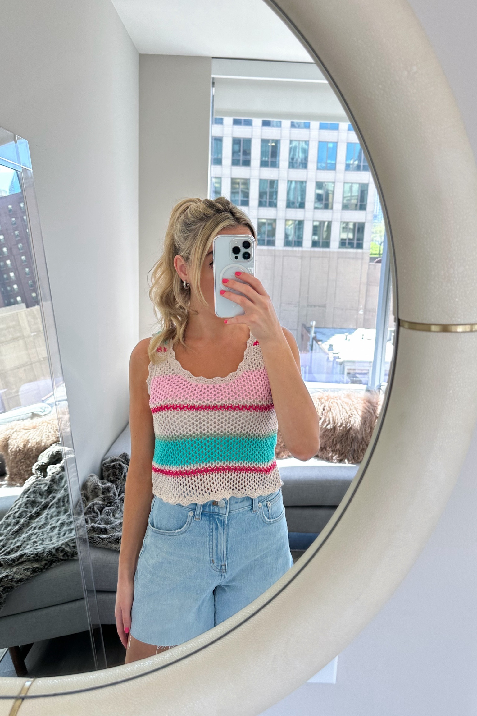 summer outfit


longer denim shorts, Madewell shorts, Jean shorts, tank outfit, Shopbop, z supply, beach day cover up, swim cover upp

#LTKU #LTKTravel #LTKSwim