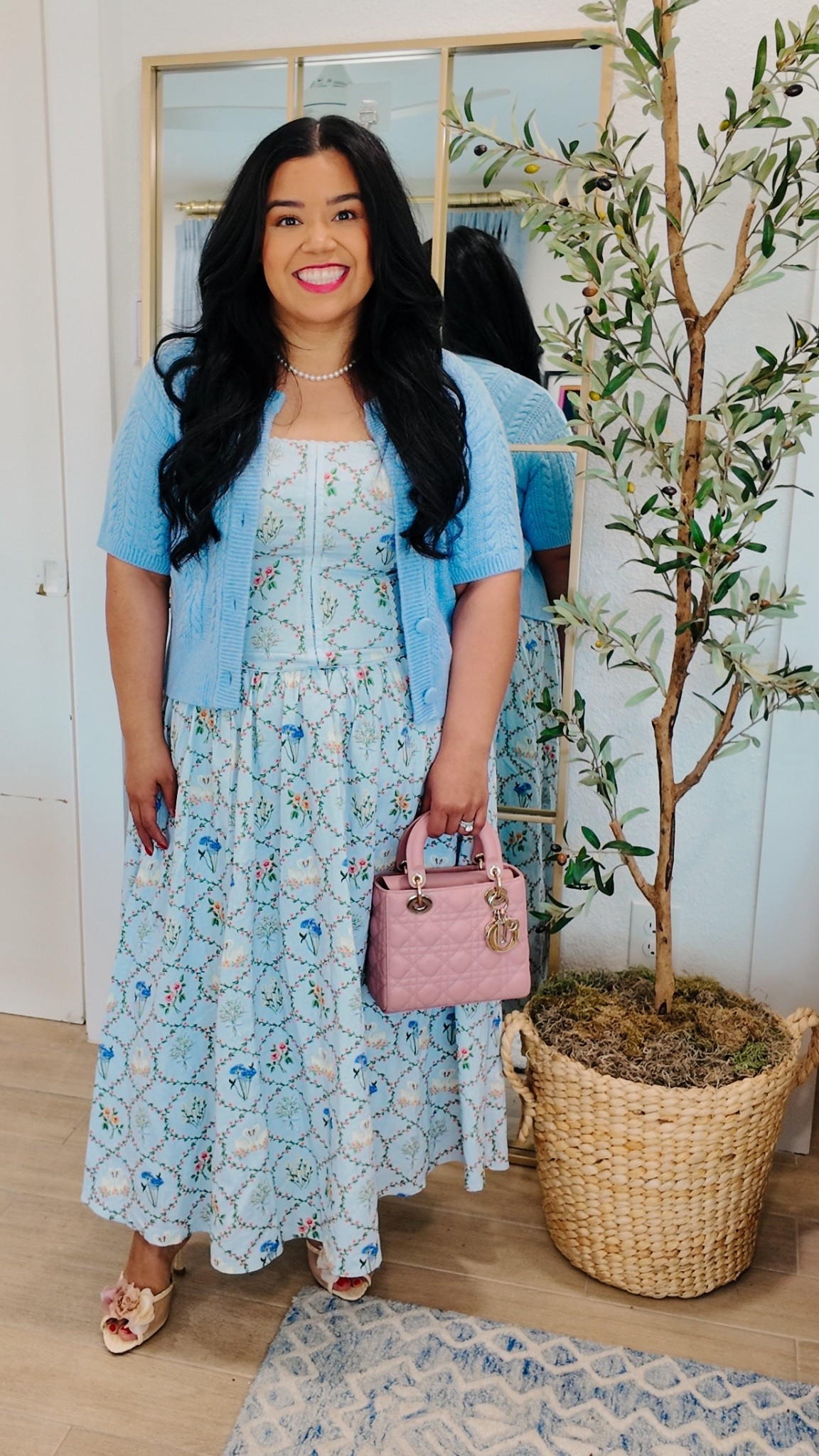 I love this @aveclesfilles  dress! Such a cute look for Spring! 

Floral dress, Easter dress, spring dress, Smiles and Pearls

#LTKPetite #LTKootd #LTKMidsize