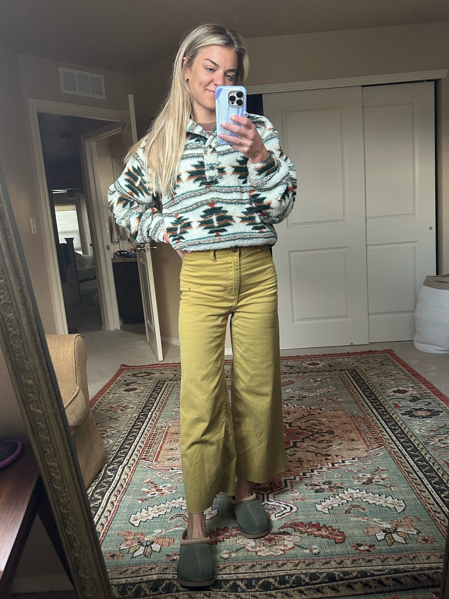 Cozy work from home Fall ootd!