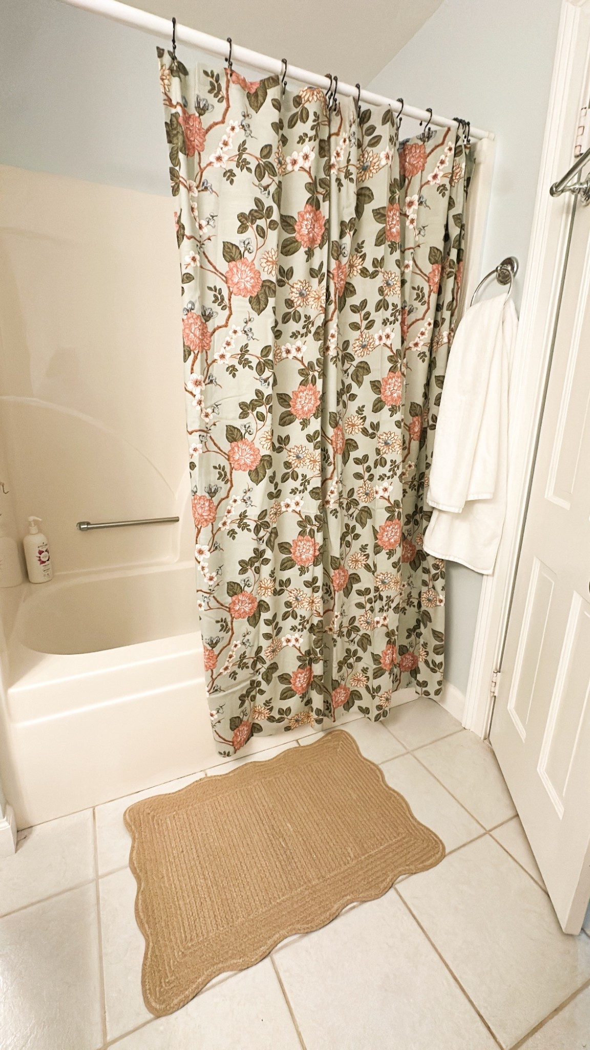 Target bathroom refresh!

Floral shower curtain, classic home decor, Grandmillenial, girly, scallop bath mat, target home decor, affordable home decor

#LTKSaleAlert #LTKHome