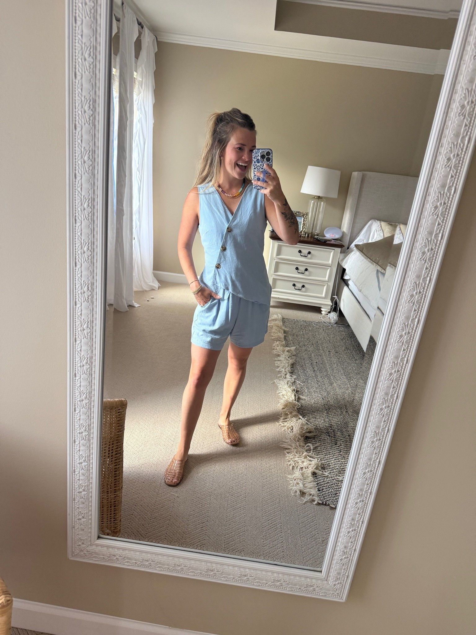 Such a comfy outfit but looks so good and put together !

#LTKootd #LTKdayinmylife #LTKmomlife